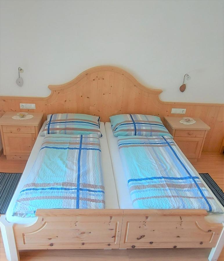 B&B Gasthaus Lieg Кастелрото Екстериор снимка